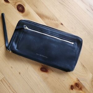 WANT Les Essentiels Black Leather Zip Wallet